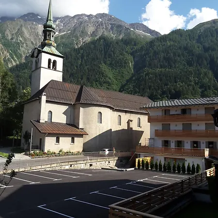 Apartment Le Rustica, 3 Rooms, 3 Stars, 6 People
